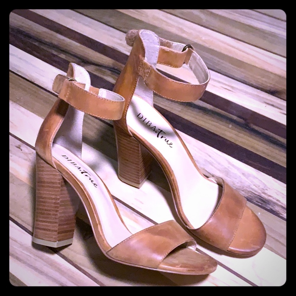 Diba • True heels